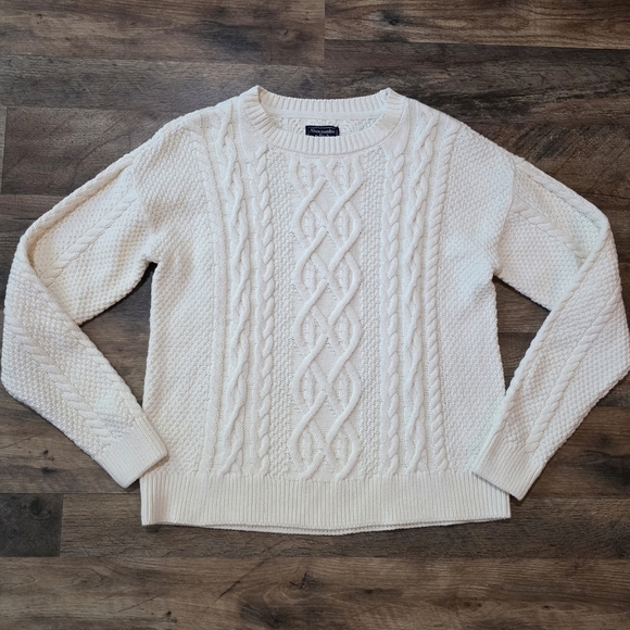 Abercrombie & Fitch Sweaters - Abercrombie & Fitch Women's Ivory Cable Knit Sweater Size Medium
